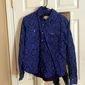 Blue violet women’s large, long sleeve button-down shirt